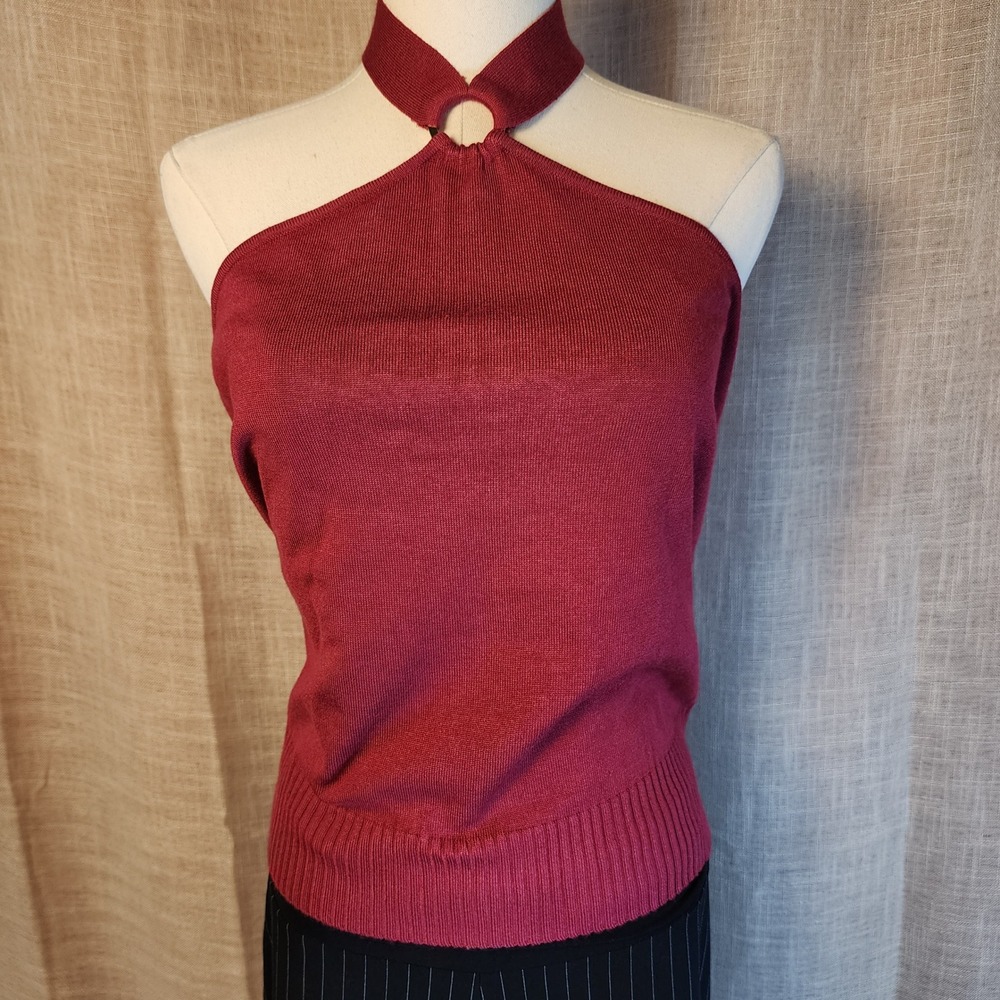 New York & Company Red Knit Halter Top L Acrylic Nylon Ring Detail Backless